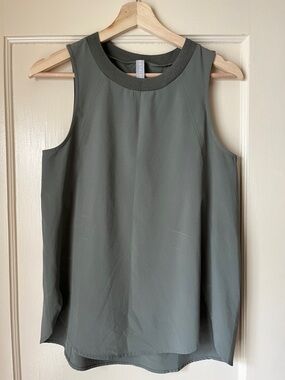 Athleta Olive Sleeveless Ribbed Crewneck Tank